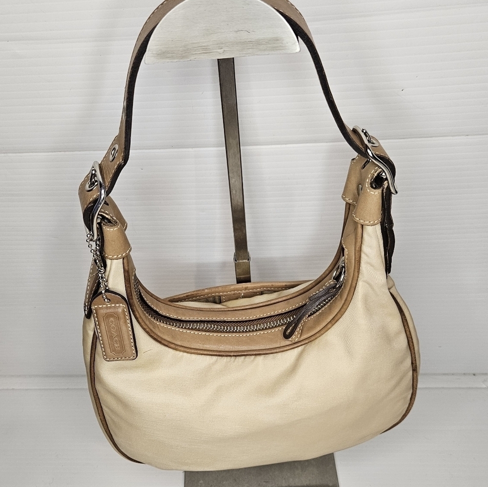 Coach Vintage Y2K Hobo Bag – Beige & Tan – Style No. M32-4449